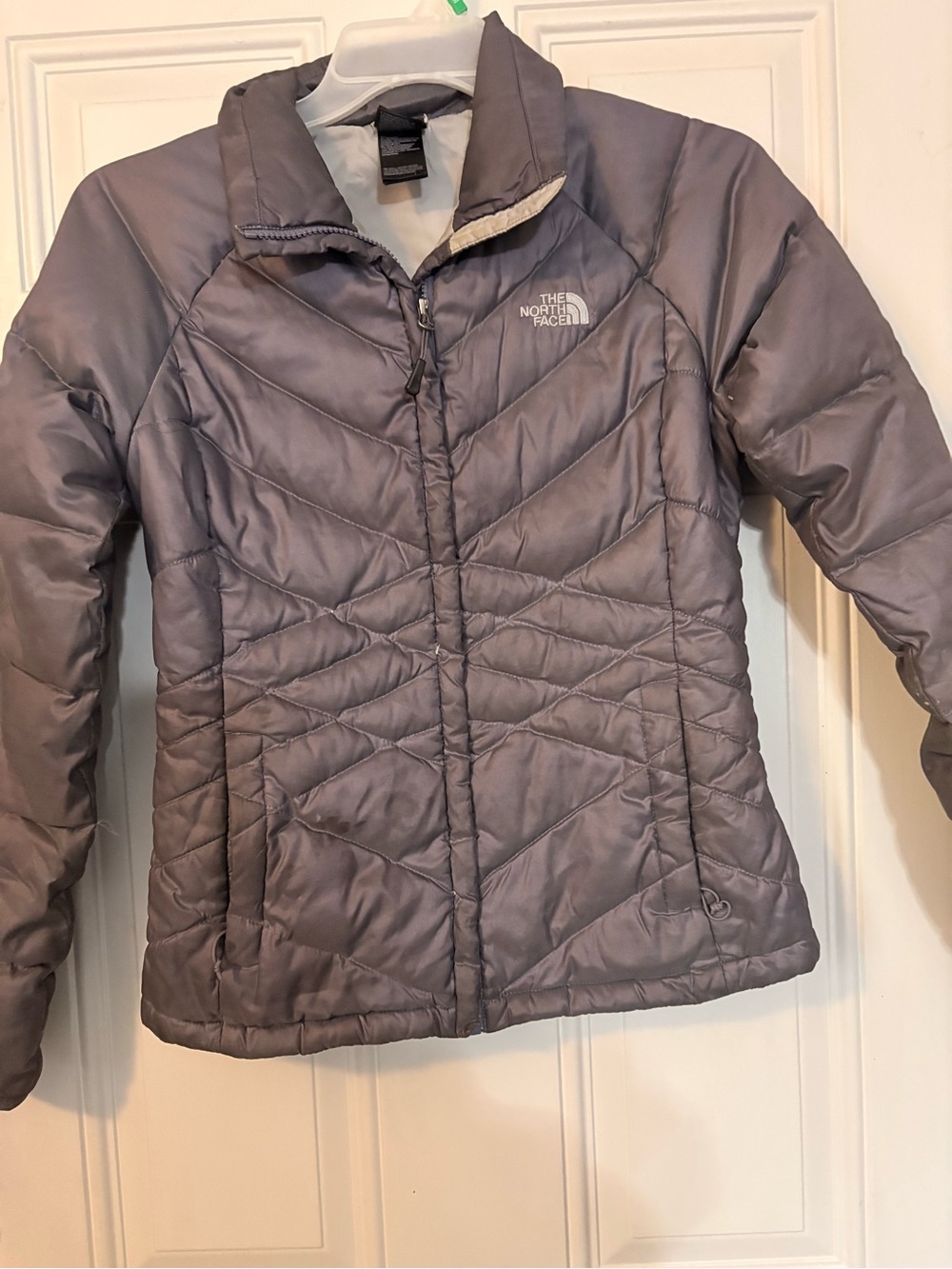 The North Face Women's Quilted Puffer Jacket - Gray